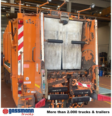 M21X2C mit Zöller Schüttung - Koukkulava kuorma-auto: kuva M21X2C mit Zöller Schüttung - Koukkulava kuorma-auto M21X2C mit Zöller Schüttung - Koukkulava kuorma-auto: kuva M21X2C mit Zöller Schüttung - Koukkulava kuorma-auto