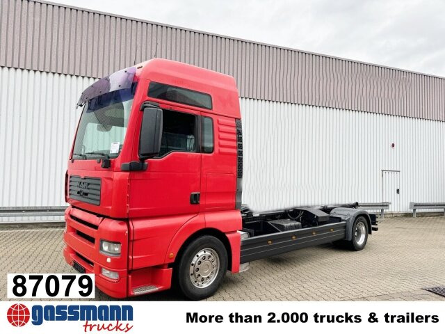 MAN TGA 18.430 4X2 LL, 2x AHK - Koukkulava kuorma-auto: kuva MAN TGA 18.430 4X2 LL, 2x AHK - Koukkulava kuorma-auto MAN TGA 18.430 4X2 LL, 2x AHK - Koukkulava kuorma-auto: kuva MAN TGA 18.430 4X2 LL, 2x AHK - Koukkulava kuorma-auto