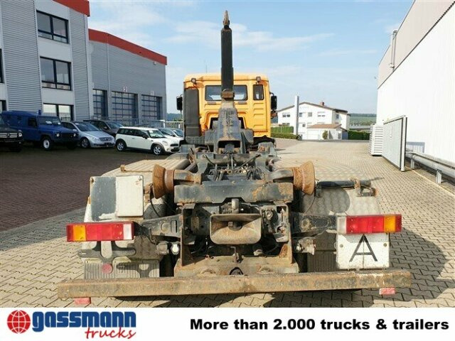 Koukkulava kuorma-auto MAN TGA 26.363 FDC 6x4 BB: kuva Koukkulava kuorma-auto MAN TGA 26.363 FDC 6x4 BB Koukkulava kuorma-auto MAN TGA 26.363 FDC 6x4 BB: kuva Koukkulava kuorma-auto MAN TGA 26.363 FDC 6x4 BB