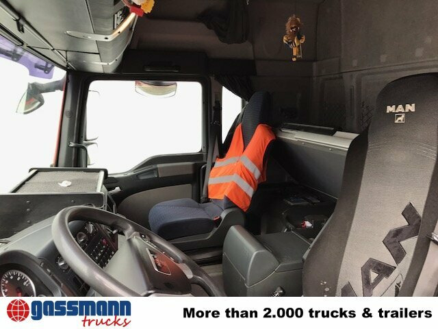 MAN TGA 26.440 6x2-2BL - Kuorma-auto alusta: kuva MAN TGA 26.440 6x2-2BL - Kuorma-auto alusta MAN TGA 26.440 6x2-2BL - Kuorma-auto alusta: kuva MAN TGA 26.440 6x2-2BL - Kuorma-auto alusta