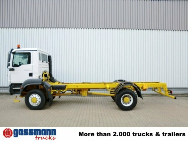 MAN TGS 18.400 4x4 BBS - Kuorma-auto alusta, Nosturiauto: kuva MAN TGS 18.400 4x4 BBS - Kuorma-auto alusta, Nosturiauto MAN TGS 18.400 4x4 BBS - Kuorma-auto alusta, Nosturiauto: kuva MAN TGS 18.400 4x4 BBS - Kuorma-auto alusta, Nosturiauto