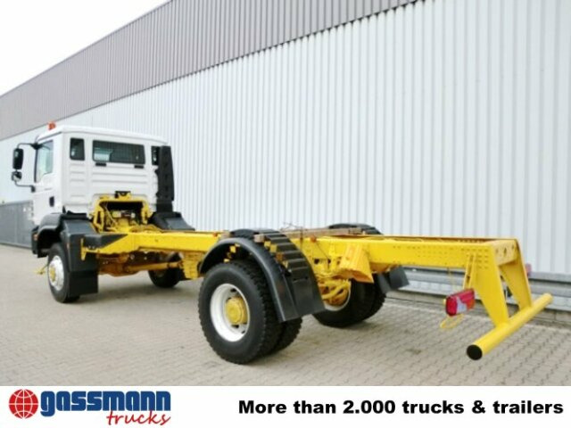 MAN TGS 18.400 4x4 BBS - Kuorma-auto alusta, Nosturiauto: kuva MAN TGS 18.400 4x4 BBS - Kuorma-auto alusta, Nosturiauto MAN TGS 18.400 4x4 BBS - Kuorma-auto alusta, Nosturiauto: kuva MAN TGS 18.400 4x4 BBS - Kuorma-auto alusta, Nosturiauto