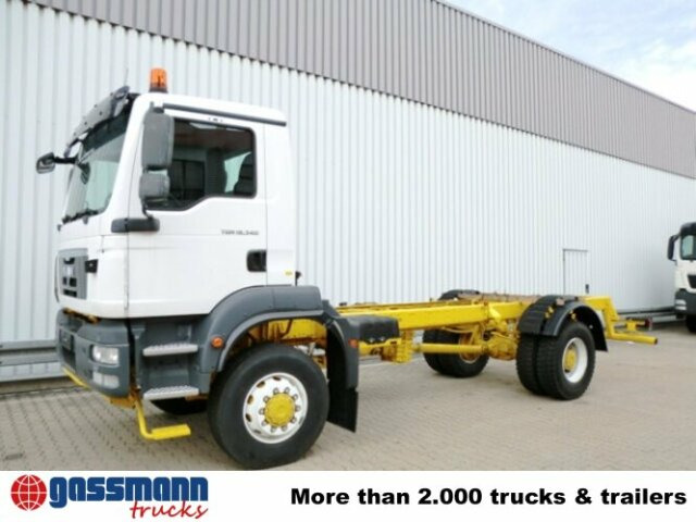 MAN TGS 18.400 4x4 BBS - Kuorma-auto alusta, Nosturiauto: kuva MAN TGS 18.400 4x4 BBS - Kuorma-auto alusta, Nosturiauto MAN TGS 18.400 4x4 BBS - Kuorma-auto alusta, Nosturiauto: kuva MAN TGS 18.400 4x4 BBS - Kuorma-auto alusta, Nosturiauto