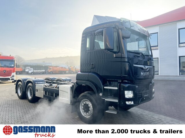 Kuorma-auto alusta MAN TGS 26.500 6X6 BL, Intarder: kuva Kuorma-auto alusta MAN TGS 26.500 6X6 BL, Intarder Kuorma-auto alusta MAN TGS 26.500 6X6 BL, Intarder: kuva Kuorma-auto alusta MAN TGS 26.500 6X6 BL, Intarder
