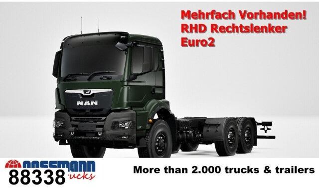 MAN TGS 33.440 6x6 BB CH RHD, Euro2, Rechtslenker, - Kuorma-auto alusta: kuva MAN TGS 33.440 6x6 BB CH RHD, Euro2, Rechtslenker, - Kuorma-auto alusta MAN TGS 33.440 6x6 BB CH RHD, Euro2, Rechtslenker, - Kuorma-auto alusta: kuva MAN TGS 33.440 6x6 BB CH RHD, Euro2, Rechtslenker, - Kuorma-auto alusta