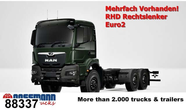 MAN TGS 33.440 6x6 BB CH RHD, Euro2, Rechtslenker, - Kuorma-auto alusta: kuva MAN TGS 33.440 6x6 BB CH RHD, Euro2, Rechtslenker, - Kuorma-auto alusta MAN TGS 33.440 6x6 BB CH RHD, Euro2, Rechtslenker, - Kuorma-auto alusta: kuva MAN TGS 33.440 6x6 BB CH RHD, Euro2, Rechtslenker, - Kuorma-auto alusta
