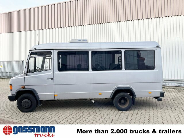 Mercedes-Benz 711 D-KA 4x2, Standklima, 11-Sitze, 2 x on stock - Umpikori kuorma-auto: kuva Mercedes-Benz 711 D-KA 4x2, Standklima, 11-Sitze, 2 x on stock - Umpikori kuorma-auto Mercedes-Benz 711 D-KA 4x2, Standklima, 11-Sitze, 2 x on stock - Umpikori kuorma-auto: kuva Mercedes-Benz 711 D-KA 4x2, Standklima, 11-Sitze, 2 x on stock - Umpikori kuorma-auto