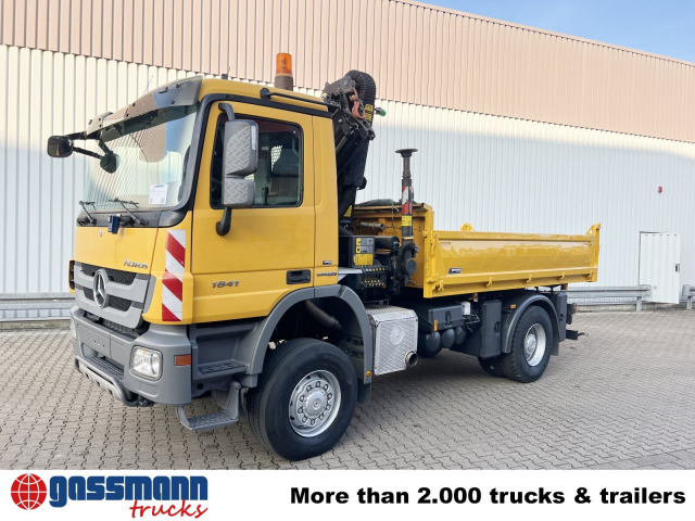 Kippiauto kuorma-auto, Nosturiauto Mercedes-Benz Actros 1841 AK 4x4, EEV, Kran Palfinger: kuva Kippiauto kuorma-auto, Nosturiauto Mercedes-Benz Actros 1841 AK 4x4, EEV, Kran Palfinger