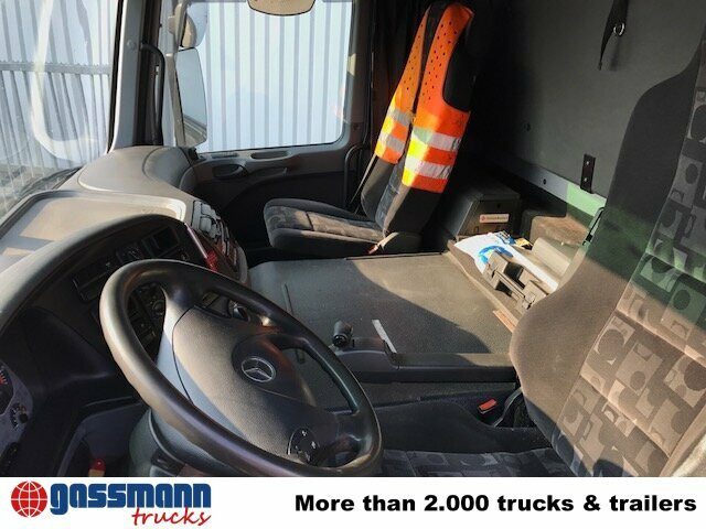 Mercedes-Benz Actros 1841 L 4x2, Esterer Tankaufbau ca. - Säiliöauto: kuva Mercedes-Benz Actros 1841 L 4x2, Esterer Tankaufbau ca. - Säiliöauto Mercedes-Benz Actros 1841 L 4x2, Esterer Tankaufbau ca. - Säiliöauto: kuva Mercedes-Benz Actros 1841 L 4x2, Esterer Tankaufbau ca. - Säiliöauto