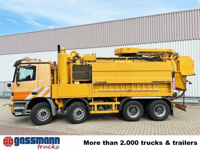 Mercedes-Benz Actros 3243 K 8x4/4, Müller Saug- und - Lakaisuauto: kuva Mercedes-Benz Actros 3243 K 8x4/4, Müller Saug- und - Lakaisuauto Mercedes-Benz Actros 3243 K 8x4/4, Müller Saug- und - Lakaisuauto: kuva Mercedes-Benz Actros 3243 K 8x4/4, Müller Saug- und - Lakaisuauto