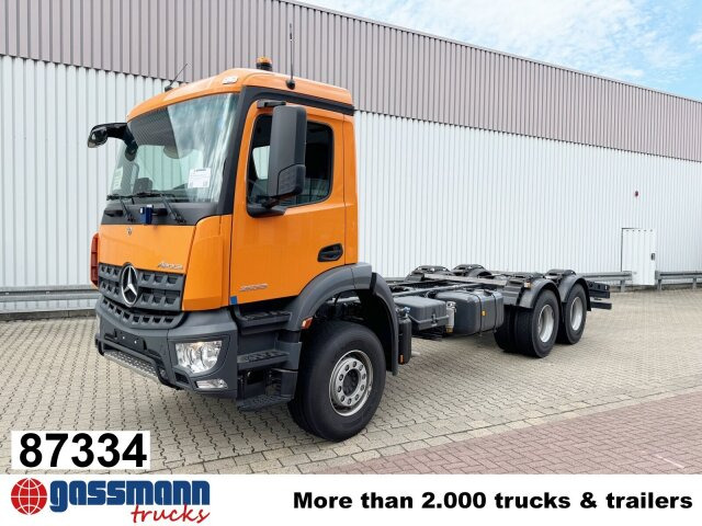 Mercedes-Benz Arocs 2633 6x4, 2x Nebenantrieb - Kuorma-auto alusta: kuva Mercedes-Benz Arocs 2633 6x4, 2x Nebenantrieb - Kuorma-auto alusta Mercedes-Benz Arocs 2633 6x4, 2x Nebenantrieb - Kuorma-auto alusta: kuva Mercedes-Benz Arocs 2633 6x4, 2x Nebenantrieb - Kuorma-auto alusta