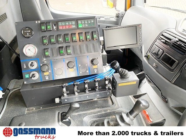 Mercedes-Benz Atego 1324 4x2, Kehrmaschine Explorer 8 - Lakaisuauto: kuva Mercedes-Benz Atego 1324 4x2, Kehrmaschine Explorer 8 - Lakaisuauto Mercedes-Benz Atego 1324 4x2, Kehrmaschine Explorer 8 - Lakaisuauto: kuva Mercedes-Benz Atego 1324 4x2, Kehrmaschine Explorer 8 - Lakaisuauto