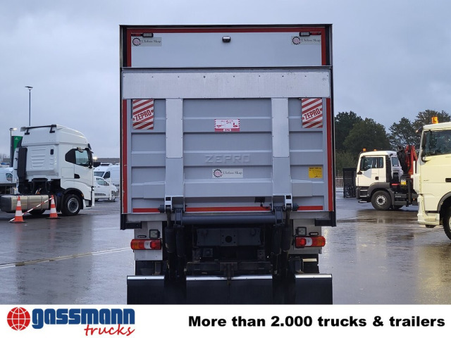 Umpikori kuorma-auto Mercedes-Benz Atego 1330 4x4, Iso-Koffer mit Heizung und LBW: kuva Umpikori kuorma-auto Mercedes-Benz Atego 1330 4x4, Iso-Koffer mit Heizung und LBW