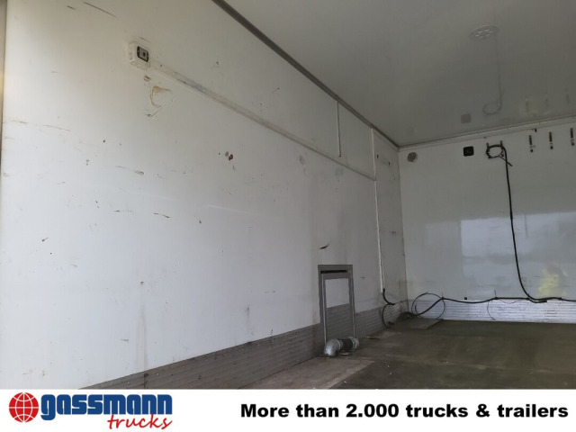 Umpikori kuorma-auto Mercedes-Benz Atego 1330 4x4, Iso-Koffer mit Heizung und LBW: kuva Umpikori kuorma-auto Mercedes-Benz Atego 1330 4x4, Iso-Koffer mit Heizung und LBW