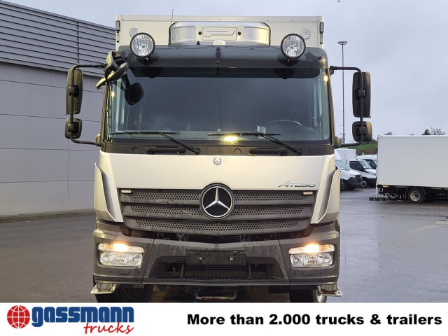 Umpikori kuorma-auto Mercedes-Benz Atego 1330 4x4, Iso-Koffer mit Heizung und LBW: kuva Umpikori kuorma-auto Mercedes-Benz Atego 1330 4x4, Iso-Koffer mit Heizung und LBW