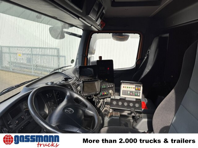 Mercedes-Benz Axor 1829 4x2, Zweiweg Z200, Kehrmaschine Faun - Lakaisuauto: kuva Mercedes-Benz Axor 1829 4x2, Zweiweg Z200, Kehrmaschine Faun - Lakaisuauto Mercedes-Benz Axor 1829 4x2, Zweiweg Z200, Kehrmaschine Faun - Lakaisuauto: kuva Mercedes-Benz Axor 1829 4x2, Zweiweg Z200, Kehrmaschine Faun - Lakaisuauto