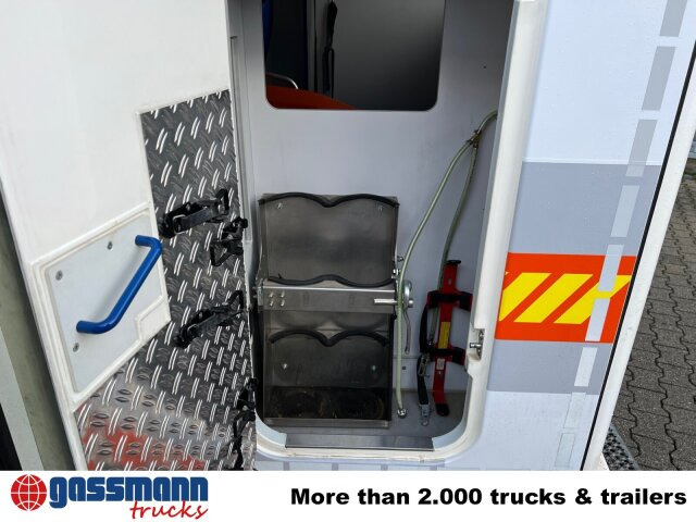 Mercedes-Benz Sprinter 313 CDI 4x2, Rettungswagen - Pakettiauto: kuva Mercedes-Benz Sprinter 313 CDI 4x2, Rettungswagen - Pakettiauto Mercedes-Benz Sprinter 313 CDI 4x2, Rettungswagen - Pakettiauto: kuva Mercedes-Benz Sprinter 313 CDI 4x2, Rettungswagen - Pakettiauto