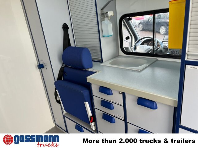 Mercedes-Benz Sprinter 313 CDI 4x2, Rettungswagen - Pakettiauto: kuva Mercedes-Benz Sprinter 313 CDI 4x2, Rettungswagen - Pakettiauto Mercedes-Benz Sprinter 313 CDI 4x2, Rettungswagen - Pakettiauto: kuva Mercedes-Benz Sprinter 313 CDI 4x2, Rettungswagen - Pakettiauto