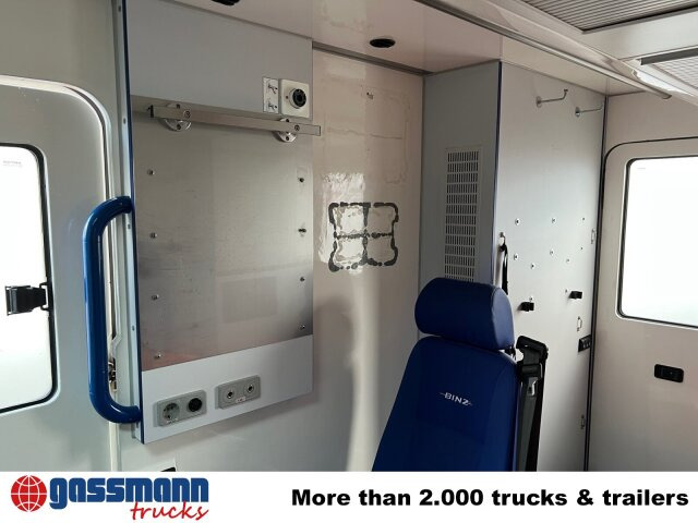 Mercedes-Benz Sprinter 313 CDI 4x2, Rettungswagen - Pakettiauto: kuva Mercedes-Benz Sprinter 313 CDI 4x2, Rettungswagen - Pakettiauto Mercedes-Benz Sprinter 313 CDI 4x2, Rettungswagen - Pakettiauto: kuva Mercedes-Benz Sprinter 313 CDI 4x2, Rettungswagen - Pakettiauto