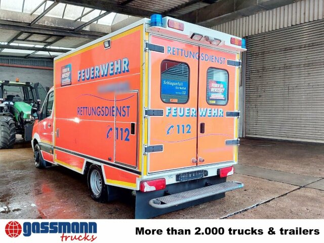 Mercedes-Benz Sprinter 515 CDI 4x2, Rettungswagen, Retarder - Pakettiauto: kuva Mercedes-Benz Sprinter 515 CDI 4x2, Rettungswagen, Retarder - Pakettiauto Mercedes-Benz Sprinter 515 CDI 4x2, Rettungswagen, Retarder - Pakettiauto: kuva Mercedes-Benz Sprinter 515 CDI 4x2, Rettungswagen, Retarder - Pakettiauto