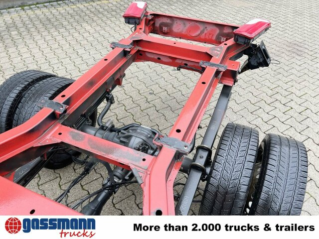 Mercedes-Benz Sprinter 516 CDI 4x2, Bi-Xenon - Kuorma-auto alusta, Tavara-auto: kuva Mercedes-Benz Sprinter 516 CDI 4x2, Bi-Xenon - Kuorma-auto alusta, Tavara-auto Mercedes-Benz Sprinter 516 CDI 4x2, Bi-Xenon - Kuorma-auto alusta, Tavara-auto: kuva Mercedes-Benz Sprinter 516 CDI 4x2, Bi-Xenon - Kuorma-auto alusta, Tavara-auto