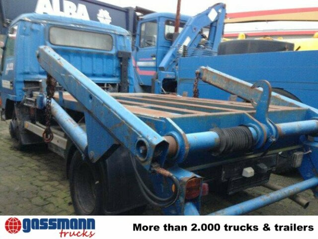 Mitsubishi Canter 4x2 - Nostovarsi-vaihtolavakuorma kuorma-auto: kuva Mitsubishi Canter 4x2 - Nostovarsi-vaihtolavakuorma kuorma-auto Mitsubishi Canter 4x2 - Nostovarsi-vaihtolavakuorma kuorma-auto: kuva Mitsubishi Canter 4x2 - Nostovarsi-vaihtolavakuorma kuorma-auto