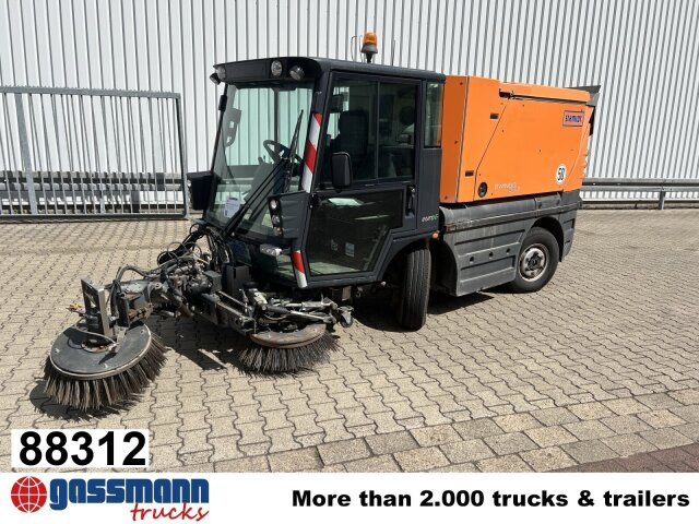 Schmidt Swingo Compact 200 4x2, Kehrmaschine - Lakaisuauto: kuva Schmidt Swingo Compact 200 4x2, Kehrmaschine - Lakaisuauto Schmidt Swingo Compact 200 4x2, Kehrmaschine - Lakaisuauto: kuva Schmidt Swingo Compact 200 4x2, Kehrmaschine - Lakaisuauto
