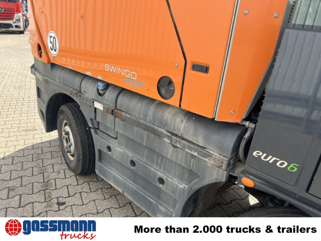 Schmidt Swingo Compact 200 4x2, Kehrmaschine - Lakaisuauto: kuva Schmidt Swingo Compact 200 4x2, Kehrmaschine - Lakaisuauto Schmidt Swingo Compact 200 4x2, Kehrmaschine - Lakaisuauto: kuva Schmidt Swingo Compact 200 4x2, Kehrmaschine - Lakaisuauto