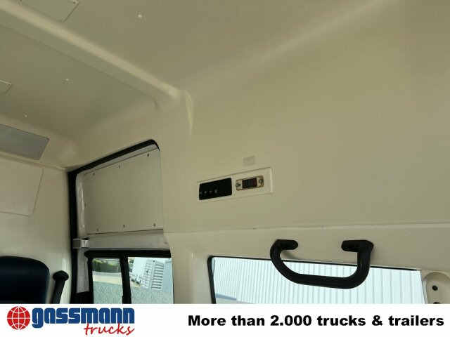 Volkswagen T5 2.0 TDI 4x2, Krankenwagen - Ambulanssi: kuva Volkswagen T5 2.0 TDI 4x2, Krankenwagen - Ambulanssi Volkswagen T5 2.0 TDI 4x2, Krankenwagen - Ambulanssi: kuva Volkswagen T5 2.0 TDI 4x2, Krankenwagen - Ambulanssi