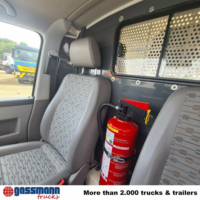 Volkswagen T5 2.0 TDI, Krankenwagen - Ambulanssi: kuva Volkswagen T5 2.0 TDI, Krankenwagen - Ambulanssi Volkswagen T5 2.0 TDI, Krankenwagen - Ambulanssi: kuva Volkswagen T5 2.0 TDI, Krankenwagen - Ambulanssi