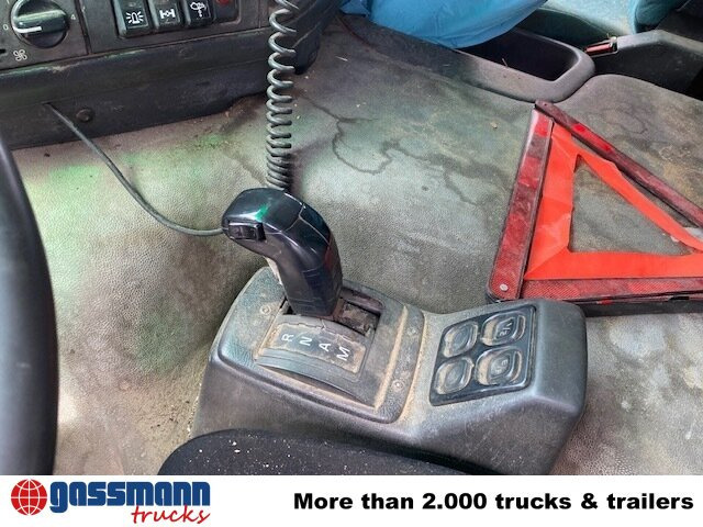 Volvo FM12-420 4x2 mit Heckkran Jonsered 1090, - Kippiauto kuorma-auto, Nosturiauto: kuva Volvo FM12-420 4x2 mit Heckkran Jonsered 1090, - Kippiauto kuorma-auto, Nosturiauto Volvo FM12-420 4x2 mit Heckkran Jonsered 1090, - Kippiauto kuorma-auto, Nosturiauto: kuva Volvo FM12-420 4x2 mit Heckkran Jonsered 1090, - Kippiauto kuorma-auto, Nosturiauto