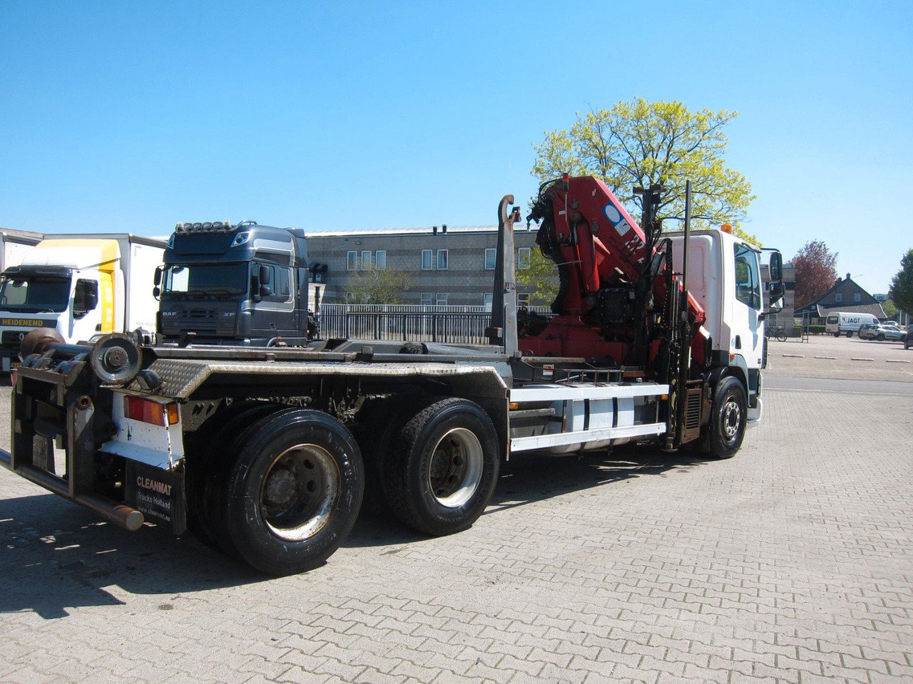 Koukkulava kuorma-auto, Nosturiauto DAF CF 85 480 6x2 HMF 2220 3xhydr Remote Manual E3: kuva Koukkulava kuorma-auto, Nosturiauto DAF CF 85 480 6x2 HMF 2220 3xhydr Remote Manual E3