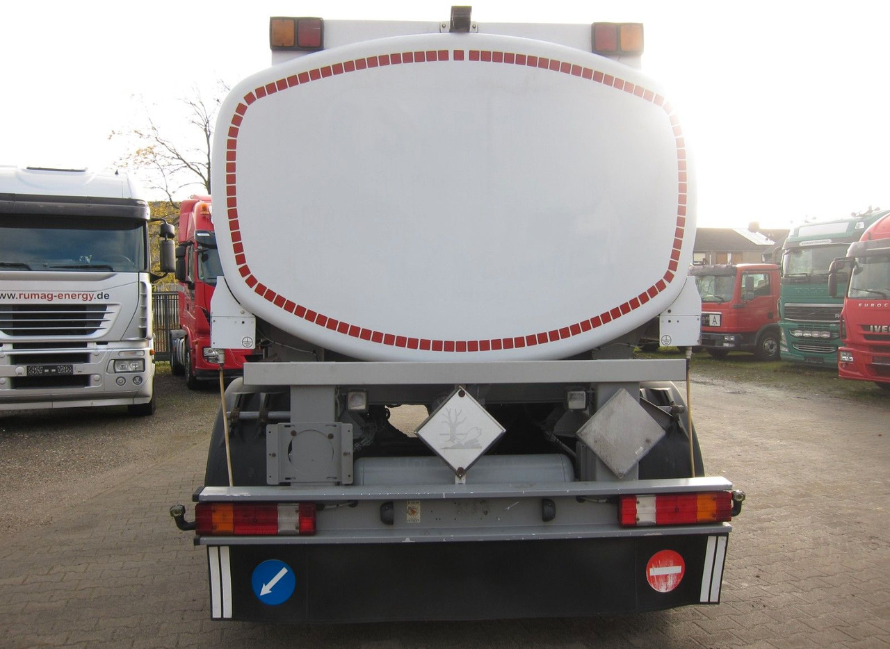 Lindner & Fischer 18400ltr 3 Kammern Oben-Unten - Säiliöperävaunu: kuva Lindner & Fischer 18400ltr 3 Kammern Oben-Unten - Säiliöperävaunu Lindner & Fischer 18400ltr 3 Kammern Oben-Unten - Säiliöperävaunu: kuva Lindner & Fischer 18400ltr 3 Kammern Oben-Unten - Säiliöperävaunu