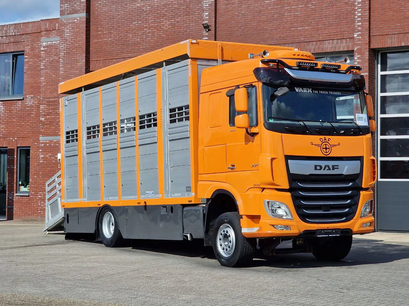 DAF XF 530 4x2 - Livestock Menke 2 deck water & ventilation - Eläinten kuljetus kuorma-auto: kuva DAF XF 530 4x2 - Livestock Menke 2 deck water & ventilation - Eläinten kuljetus kuorma-auto DAF XF 530 4x2 - Livestock Menke 2 deck water & ventilation - Eläinten kuljetus kuorma-auto: kuva DAF XF 530 4x2 - Livestock Menke 2 deck water & ventilation - Eläinten kuljetus kuorma-auto