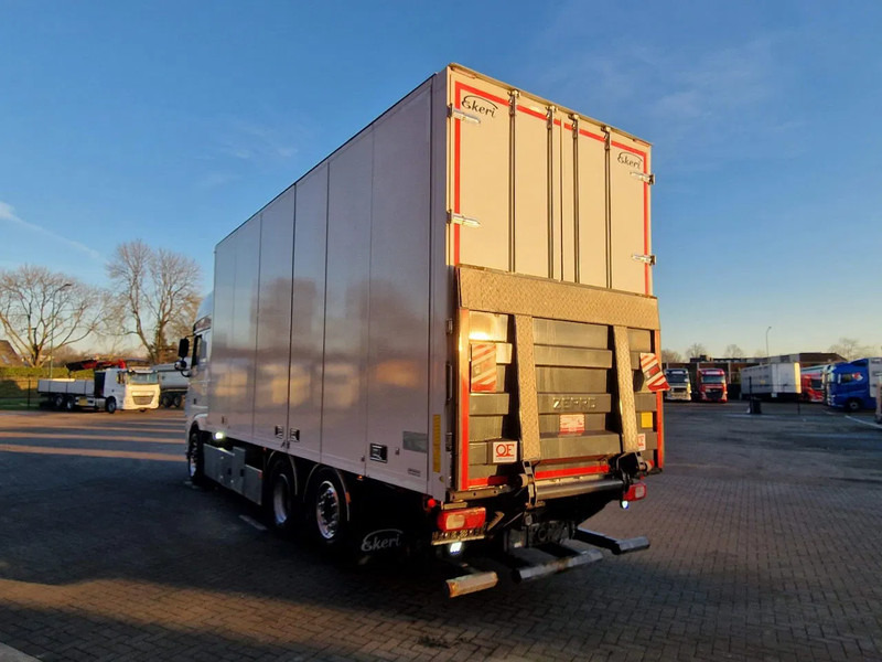 DAF XF 530 SuperSpaceCab 6x2*4 - Ekeri closed box - Loadlift -Steering axle - Full air - Umpikori kuorma-auto: kuva DAF XF 530 SuperSpaceCab 6x2*4 - Ekeri closed box - Loadlift -Steering axle - Full air - Umpikori kuorma-auto DAF XF 530 SuperSpaceCab 6x2*4 - Ekeri closed box - Loadlift -Steering axle - Full air - Umpikori kuorma-auto: kuva DAF XF 530 SuperSpaceCab 6x2*4 - Ekeri closed box - Loadlift -Steering axle - Full air - Umpikori kuorma-auto