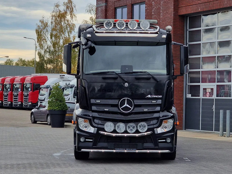 Mercedes-Benz Actros 2553 6x2 - Flabad hydraulic ramps/extension - Winch - Camera - Machine mover - Kuljetin kuorma-auto: kuva Mercedes-Benz Actros 2553 6x2 - Flabad hydraulic ramps/extension - Winch - Camera - Machine mover - Kuljetin kuorma-auto Mercedes-Benz Actros 2553 6x2 - Flabad hydraulic ramps/extension - Winch - Camera - Machine mover - Kuljetin kuorma-auto: kuva Mercedes-Benz Actros 2553 6x2 - Flabad hydraulic ramps/extension - Winch - Camera - Machine mover - Kuljetin kuorma-auto