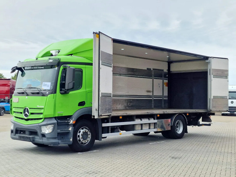 Mercedes-Benz Antos 1827 4x2 - Ekeri box with side doors - Loadlift - 5.50 WB - Umpikori kuorma-auto: kuva Mercedes-Benz Antos 1827 4x2 - Ekeri box with side doors - Loadlift - 5.50 WB - Umpikori kuorma-auto Mercedes-Benz Antos 1827 4x2 - Ekeri box with side doors - Loadlift - 5.50 WB - Umpikori kuorma-auto: kuva Mercedes-Benz Antos 1827 4x2 - Ekeri box with side doors - Loadlift - 5.50 WB - Umpikori kuorma-auto
