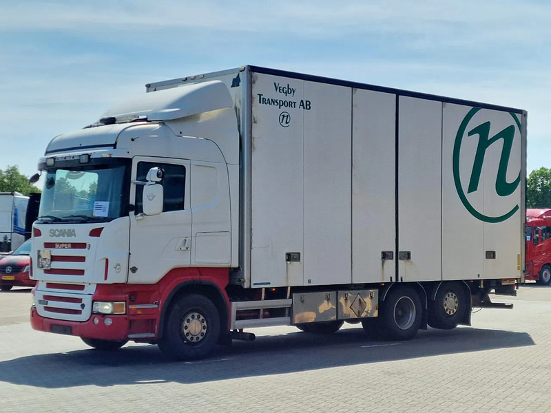 Scania R500 V8 Highline 6x2*4 - Box with side doors - Loadlift - Manual gearbox with retarder - Full air - Steering axle - Umpikori kuorma-auto: kuva Scania R500 V8 Highline 6x2*4 - Box with side doors - Loadlift - Manual gearbox with retarder - Full air - Steering axle - Umpikori kuorma-auto Scania R500 V8 Highline 6x2*4 - Box with side doors - Loadlift - Manual gearbox with retarder - Full air - Steering axle - Umpikori kuorma-auto: kuva Scania R500 V8 Highline 6x2*4 - Box with side doors - Loadlift - Manual gearbox with retarder - Full air - Steering axle - Umpikori kuorma-auto