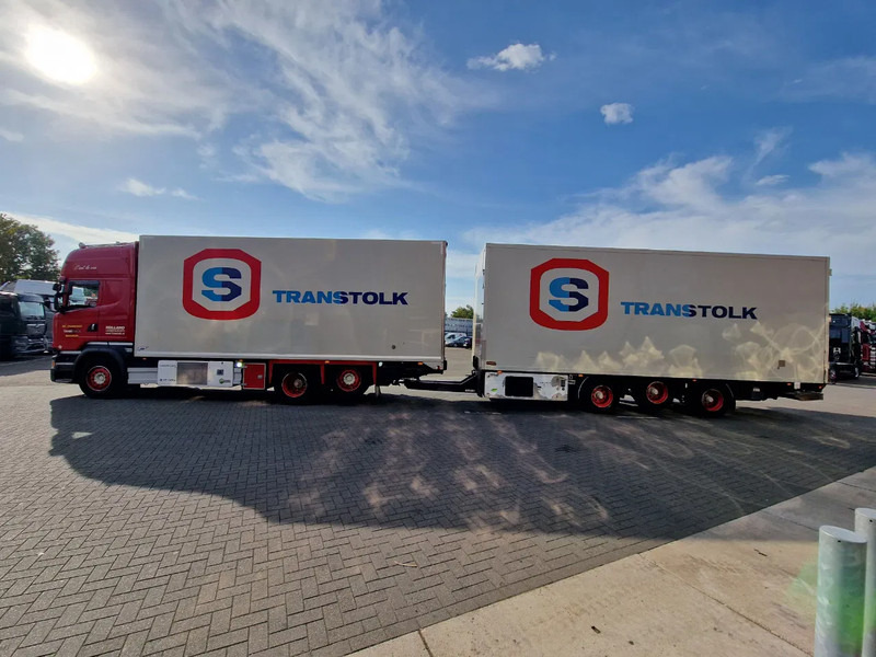 Scania R580 Topline 6x2*4 Frigo + Burg trailer - Retarder - Steering axle - Night clima - Refrigeraattori kuorma-auto: kuva Scania R580 Topline 6x2*4 Frigo + Burg trailer - Retarder - Steering axle - Night clima - Refrigeraattori kuorma-auto Scania R580 Topline 6x2*4 Frigo + Burg trailer - Retarder - Steering axle - Night clima - Refrigeraattori kuorma-auto: kuva Scania R580 Topline 6x2*4 Frigo + Burg trailer - Retarder - Steering axle - Night clima - Refrigeraattori kuorma-auto