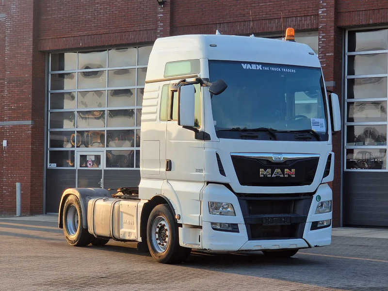MAN TGX 18.480 4x2 - Intarder/Retarder - PTO/Hydraulic - Euro 6 - Vetopöytäauto: kuva MAN TGX 18.480 4x2 - Intarder/Retarder - PTO/Hydraulic - Euro 6 - Vetopöytäauto MAN TGX 18.480 4x2 - Intarder/Retarder - PTO/Hydraulic - Euro 6 - Vetopöytäauto: kuva MAN TGX 18.480 4x2 - Intarder/Retarder - PTO/Hydraulic - Euro 6 - Vetopöytäauto