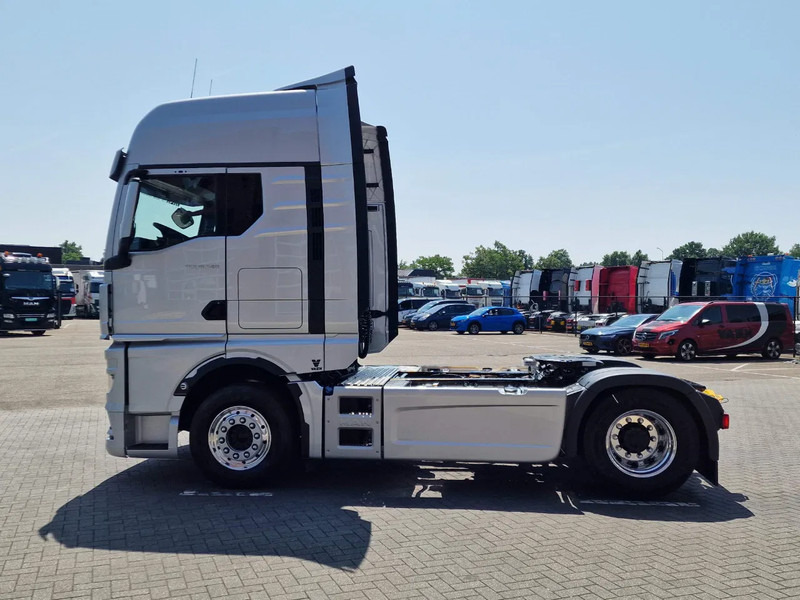 MAN TGX 18.540 GX - New - Retarder - Night clima - Alcoa - Show truck - Ledbar - - Vetopöytäauto: kuva MAN TGX 18.540 GX - New - Retarder - Night clima - Alcoa - Show truck - Ledbar - - Vetopöytäauto MAN TGX 18.540 GX - New - Retarder - Night clima - Alcoa - Show truck - Ledbar - - Vetopöytäauto: kuva MAN TGX 18.540 GX - New - Retarder - Night clima - Alcoa - Show truck - Ledbar - - Vetopöytäauto