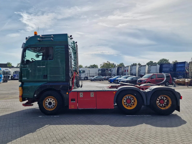 MAN TGX 26.500 6x4 XLX - PTO/Hydraulic - 3.30 - AS Tronic - Euro 6 - Vetopöytäauto: kuva MAN TGX 26.500 6x4 XLX - PTO/Hydraulic - 3.30 - AS Tronic - Euro 6 - Vetopöytäauto MAN TGX 26.500 6x4 XLX - PTO/Hydraulic - 3.30 - AS Tronic - Euro 6 - Vetopöytäauto: kuva MAN TGX 26.500 6x4 XLX - PTO/Hydraulic - 3.30 - AS Tronic - Euro 6 - Vetopöytäauto