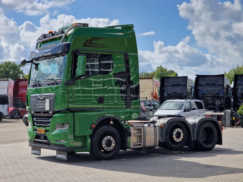 MAN TGX 26.510 - 6x2/4 - Retarder - Night clima - Led - Navi - Steerring axle - Vetopöytäauto: kuva MAN TGX 26.510 - 6x2/4 - Retarder - Night clima - Led - Navi - Steerring axle - Vetopöytäauto MAN TGX 26.510 - 6x2/4 - Retarder - Night clima - Led - Navi - Steerring axle - Vetopöytäauto: kuva MAN TGX 26.510 - 6x2/4 - Retarder - Night clima - Led - Navi - Steerring axle - Vetopöytäauto