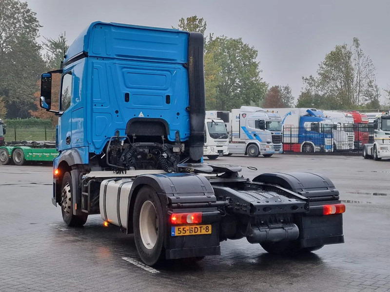 Mercedes-Benz Actros 1842 - 4x2 - Streamspace - Euro 6 - Fridge - Vetopöytäauto: kuva Mercedes-Benz Actros 1842 - 4x2 - Streamspace - Euro 6 - Fridge - Vetopöytäauto Mercedes-Benz Actros 1842 - 4x2 - Streamspace - Euro 6 - Fridge - Vetopöytäauto: kuva Mercedes-Benz Actros 1842 - 4x2 - Streamspace - Euro 6 - Fridge - Vetopöytäauto