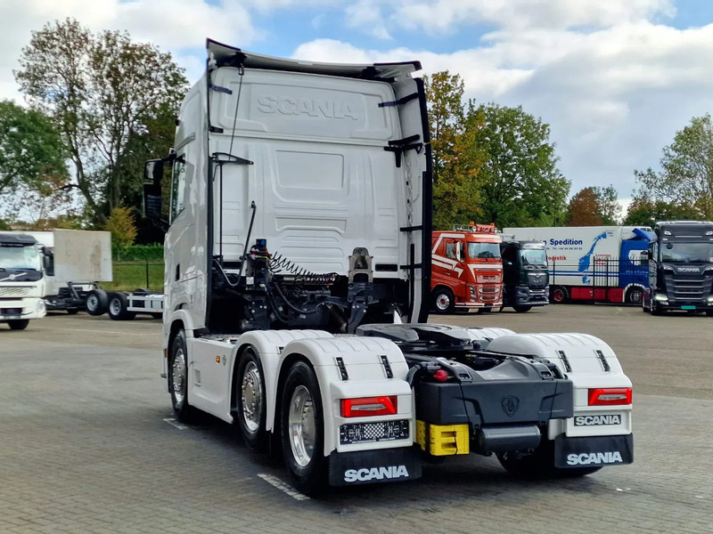 Scania 770S V8 NGS Highline 6x2/4 - New - Old dashboard - Full spec - Retarder - Night clima - Led - Leather - Navi - Vetopöytäauto: kuva Scania 770S V8 NGS Highline 6x2/4 - New - Old dashboard - Full spec - Retarder - Night clima - Led - Leather - Navi - Vetopöytäauto Scania 770S V8 NGS Highline 6x2/4 - New - Old dashboard - Full spec - Retarder - Night clima - Led - Leather - Navi - Vetopöytäauto: kuva Scania 770S V8 NGS Highline 6x2/4 - New - Old dashboard - Full spec - Retarder - Night clima - Led - Leather - Navi - Vetopöytäauto