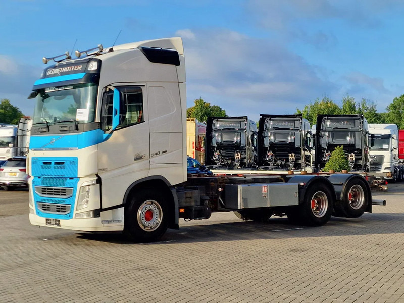 Volvo FH 13.540 Globetrotter 6x2 - BDF - 4.90 WB - Full air - VEB + - Konttialus/ Vaihtokuormatilat kuorma-auto: kuva Volvo FH 13.540 Globetrotter 6x2 - BDF - 4.90 WB - Full air - VEB + - Konttialus/ Vaihtokuormatilat kuorma-auto Volvo FH 13.540 Globetrotter 6x2 - BDF - 4.90 WB - Full air - VEB + - Konttialus/ Vaihtokuormatilat kuorma-auto: kuva Volvo FH 13.540 Globetrotter 6x2 - BDF - 4.90 WB - Full air - VEB + - Konttialus/ Vaihtokuormatilat kuorma-auto