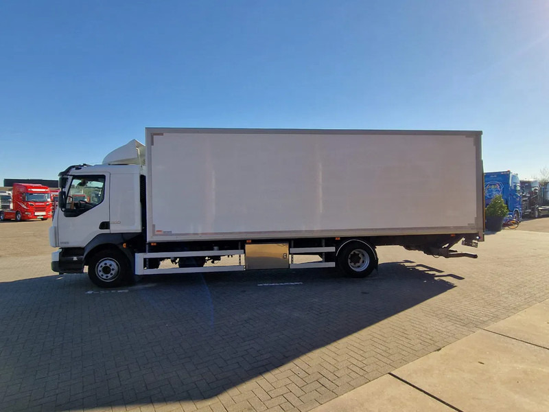 Volvo FL 250 4x2 Box truck, loading lift, 12T - Umpikori kuorma-auto: kuva Volvo FL 250 4x2 Box truck, loading lift, 12T - Umpikori kuorma-auto Volvo FL 250 4x2 Box truck, loading lift, 12T - Umpikori kuorma-auto: kuva Volvo FL 250 4x2 Box truck, loading lift, 12T - Umpikori kuorma-auto