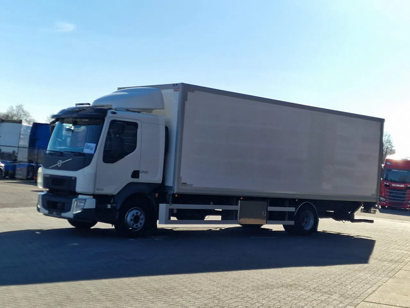 Volvo FL 250 4x2 Box truck, loading lift, 12T - Umpikori kuorma-auto: kuva Volvo FL 250 4x2 Box truck, loading lift, 12T - Umpikori kuorma-auto Volvo FL 250 4x2 Box truck, loading lift, 12T - Umpikori kuorma-auto: kuva Volvo FL 250 4x2 Box truck, loading lift, 12T - Umpikori kuorma-auto