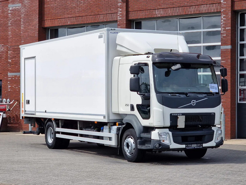 Volvo FL 250 Closed box - Loadlift - Automatic gearbox - Camera - Umpikori kuorma-auto: kuva Volvo FL 250 Closed box - Loadlift - Automatic gearbox - Camera - Umpikori kuorma-auto Volvo FL 250 Closed box - Loadlift - Automatic gearbox - Camera - Umpikori kuorma-auto: kuva Volvo FL 250 Closed box - Loadlift - Automatic gearbox - Camera - Umpikori kuorma-auto