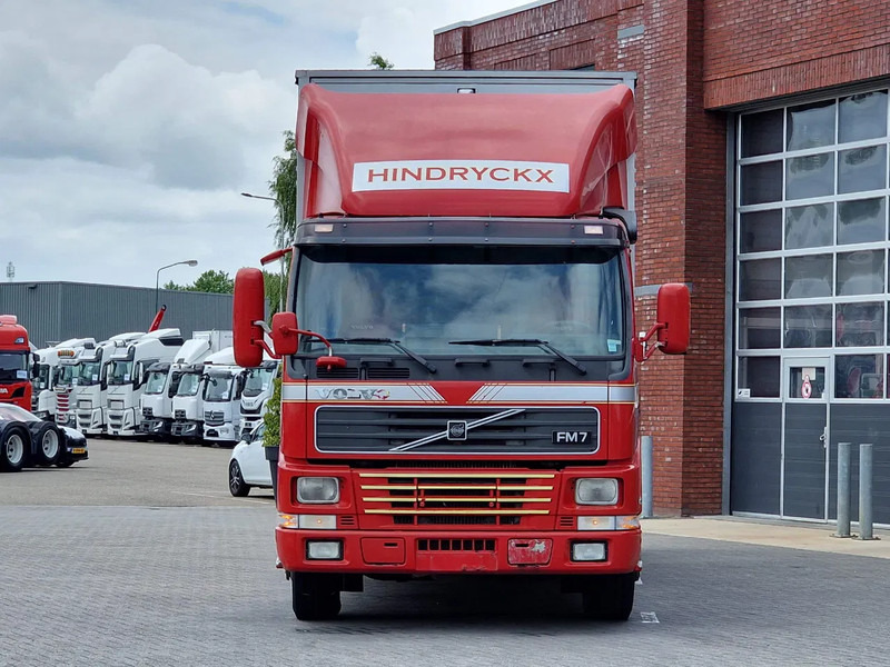 Volvo FM 250 4x- Livestock 2 deck - Lifting floors - Loadlift - Manual gearbox - Eläinten kuljetus kuorma-auto: kuva Volvo FM 250 4x- Livestock 2 deck - Lifting floors - Loadlift - Manual gearbox - Eläinten kuljetus kuorma-auto Volvo FM 250 4x- Livestock 2 deck - Lifting floors - Loadlift - Manual gearbox - Eläinten kuljetus kuorma-auto: kuva Volvo FM 250 4x- Livestock 2 deck - Lifting floors - Loadlift - Manual gearbox - Eläinten kuljetus kuorma-auto